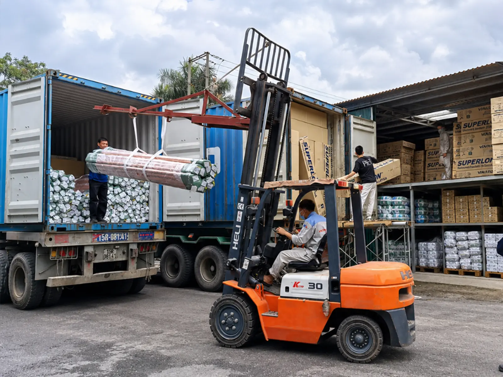 Ống đồng cây Toàn Phát phân phối tại Hoàng Đạt