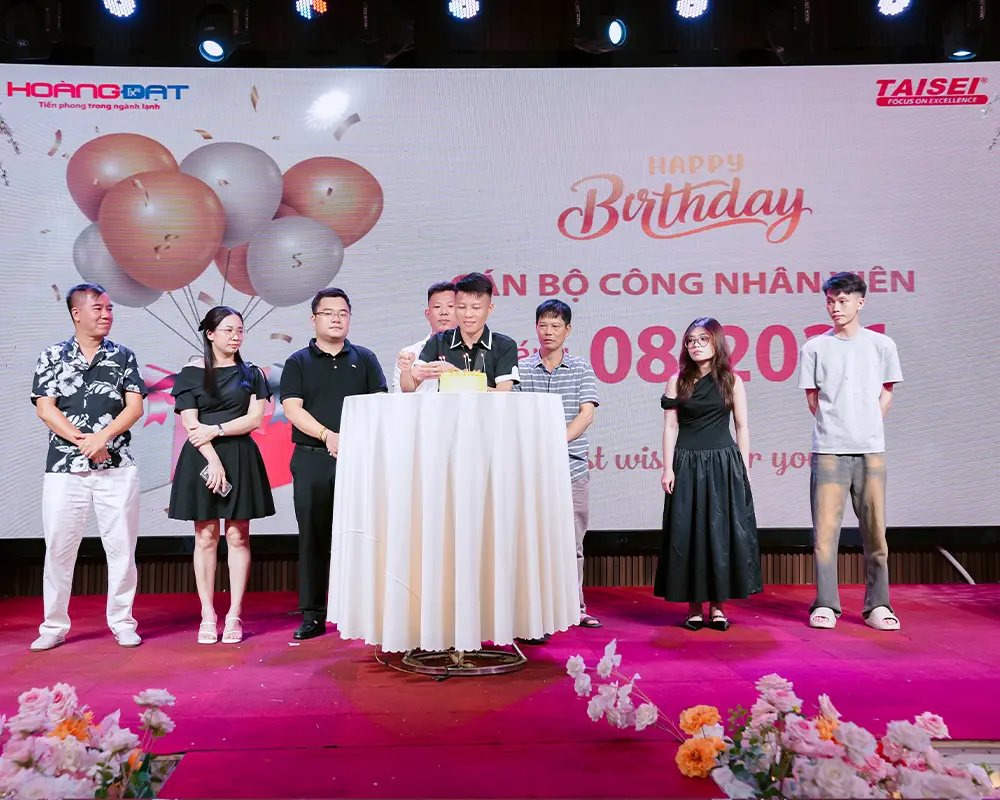Mừng sinh nhật cán bộ nhân viên tháng 8